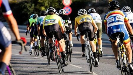 13 ülkeden 1.159 bisikletçi hafta sonu Veloturk Gran Fondo Çeşme’de pedal çevirecek