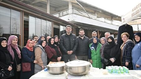 Kartepeli kadınlardan el emekleriyle destek