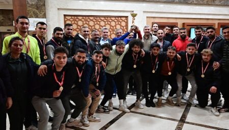 Kemer İdmanyurdu Spor şampiyon olarak Süper Amatöre yükseldi