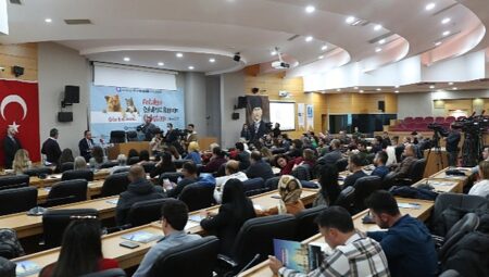 Antalya Sahipsiz Hayvan Çalıştayı gerçekleştirildi
