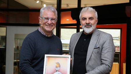 Yekta Kopan Küçükçekmece’de Öğrencilerle Buluştu