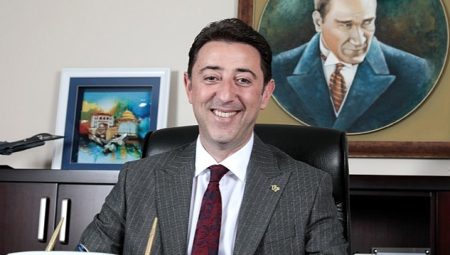 Bandırma Belediye Başkanı Av. Tolga Tosun, “19 Mayıs Atatürk’ü Anma Gençlik ve Spor Bayramı” dolayısıyla kutlama mesajı yayınladı