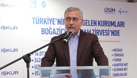 Hilmi Türkmen: ”Bugün itibariyle dokuz yılda yaklaşık 18 bin vatandaşımızın, gencimizin iş bulmalarına yardımcı olduk.”